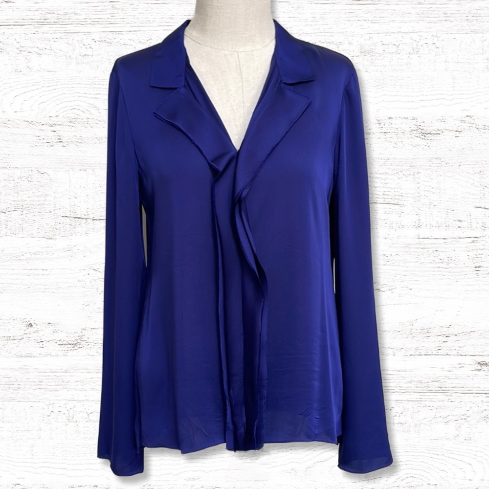 { Elie Tahari } - Silk Contour Shirt